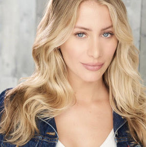 Meet your Posher, Simone